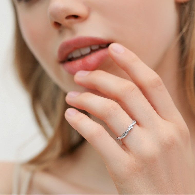 Twisted Braided Moissanite Wedding Band - Novelle Vow