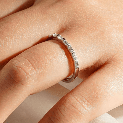 Baguette Cut 7 - Stone Bar Set Moissanite Band - Novelle Vow