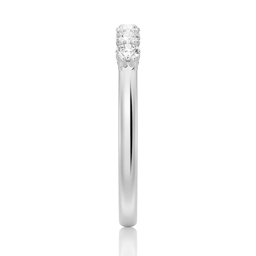 Classic 7 - Stone Moissanite Wedding Band - Novelle Vow