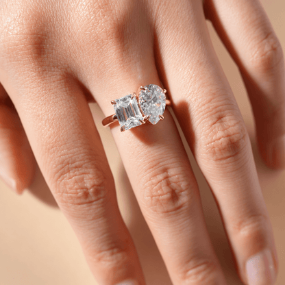 Emerald & Pear Cut Moissanite Toi et Moi Engagement Ring - Novelle Vow