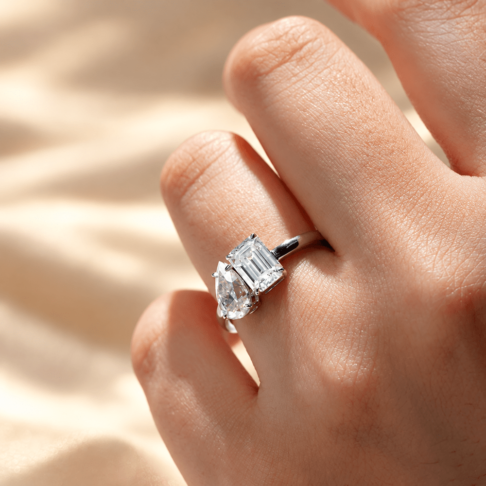 Emerald & Pear Cut Moissanite Toi et Moi Engagement Ring - Novelle Vow