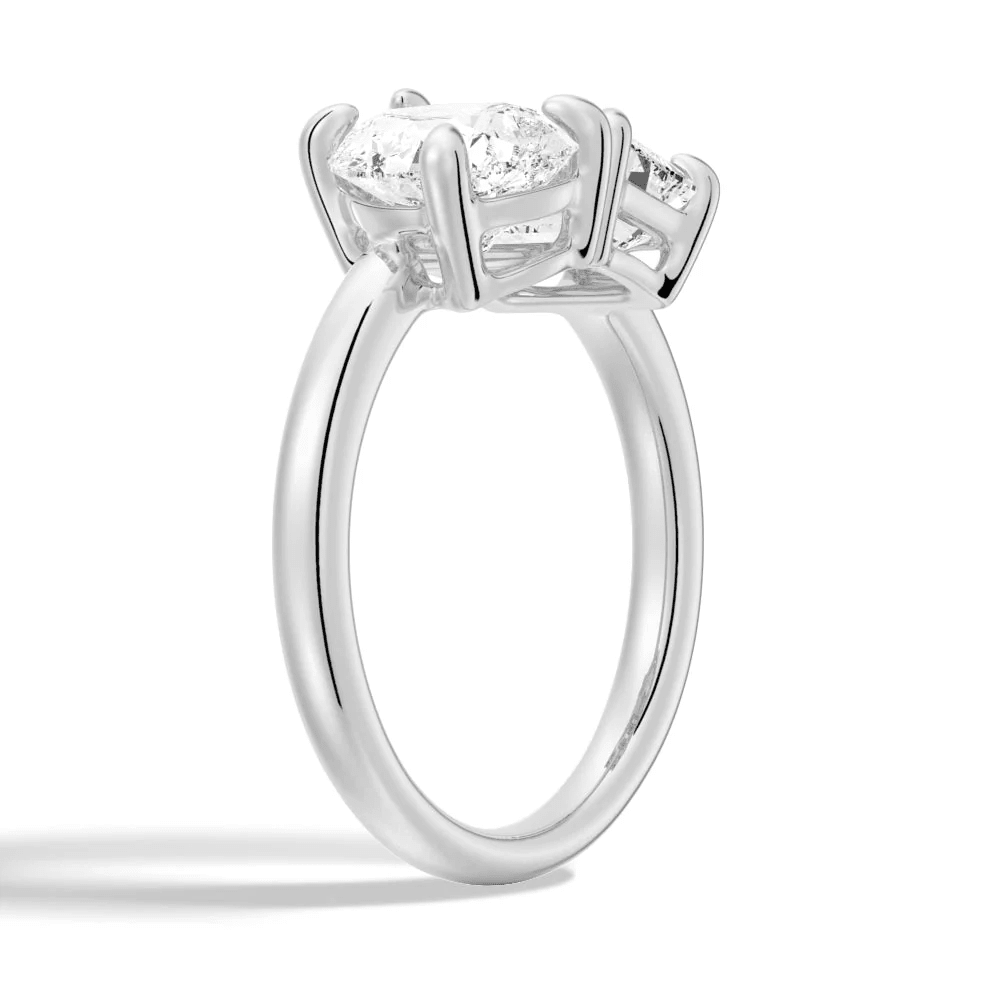 Emerald & Pear Cut Moissanite Toi et Moi Engagement Ring - Novelle Vow
