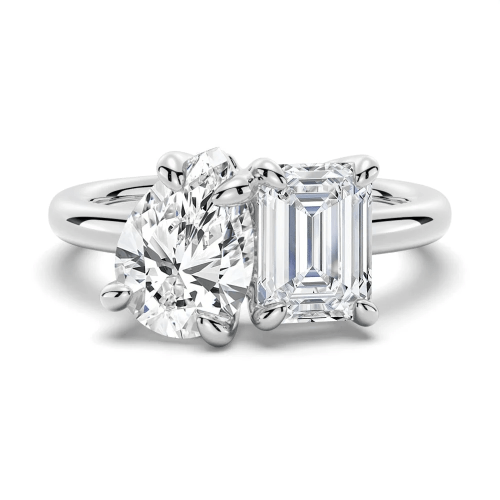 Emerald & Pear Cut Moissanite Toi et Moi Engagement Ring - Novelle Vow