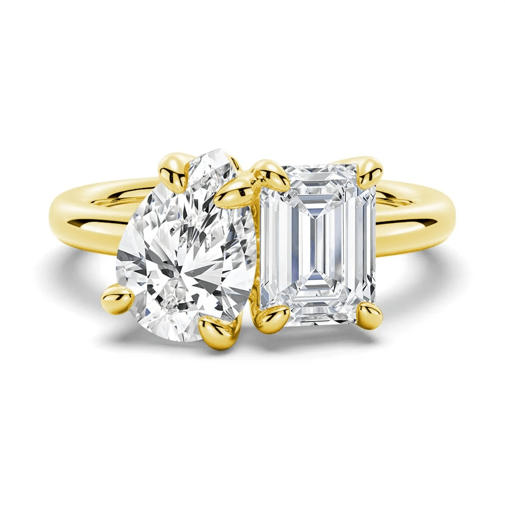 Emerald & Pear Cut Moissanite Toi et Moi Engagement Ring - Novelle Vow