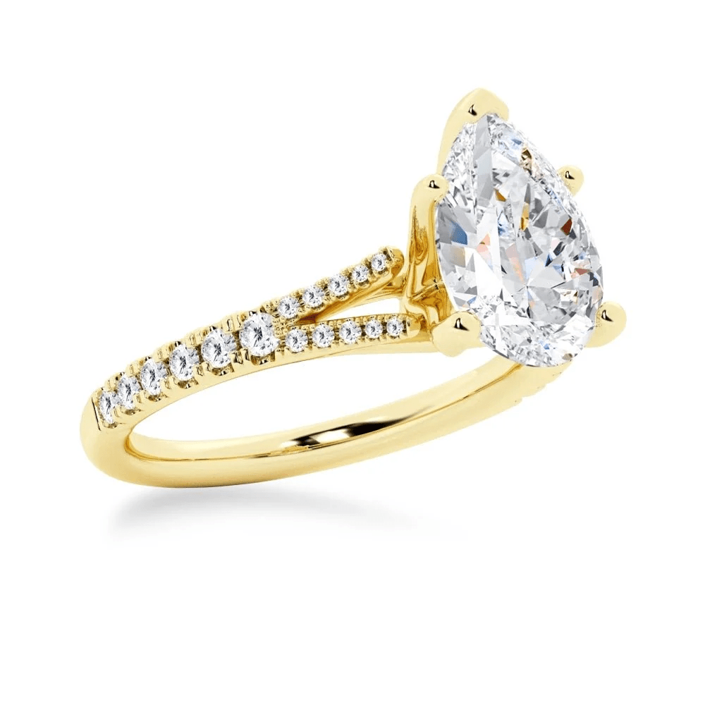Pear Moissanite Engagement Ring and Pavé Wedding Band Set - Novelle Vow