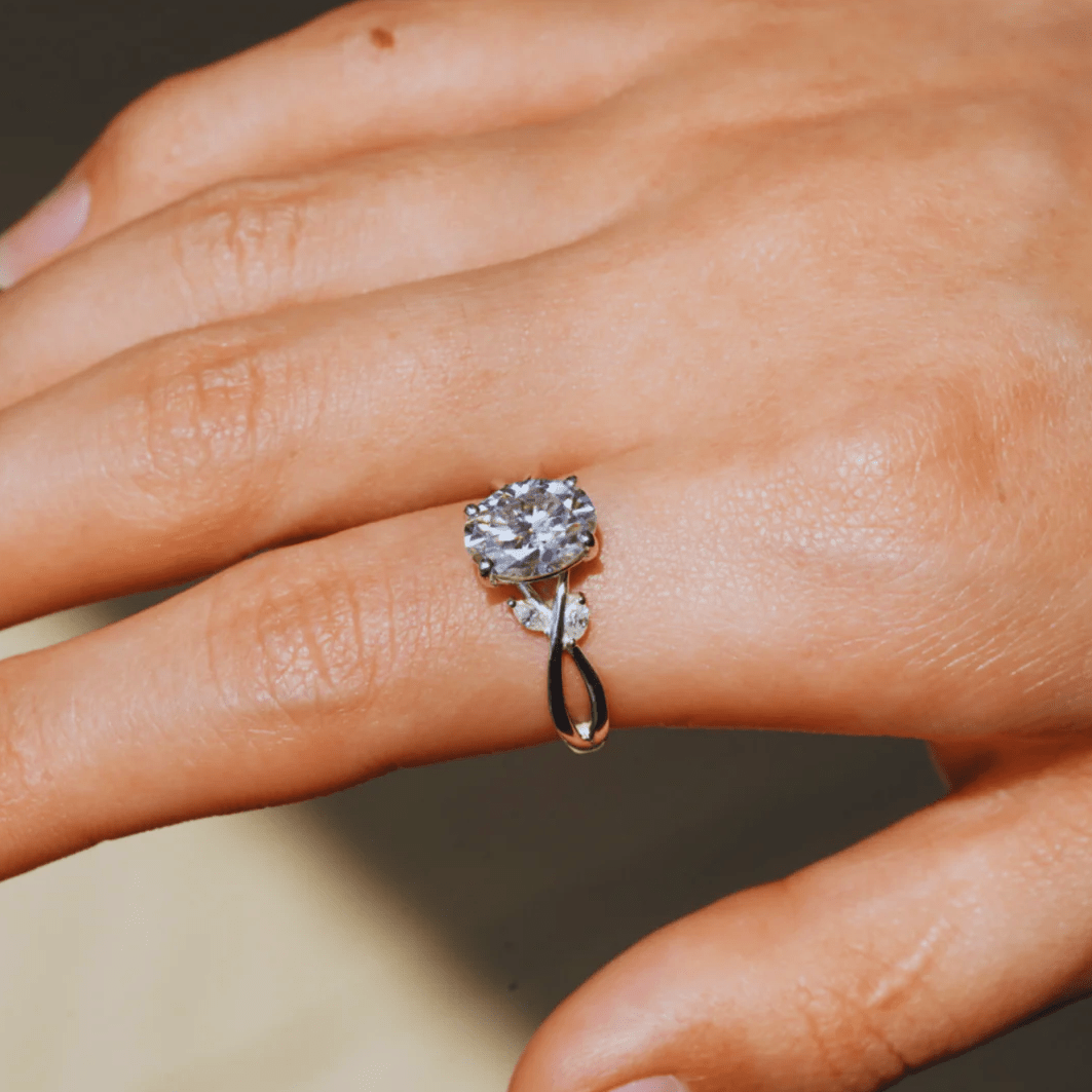 The Willow - Nature Inspired Oval Moissanite Engagement Ring - Novelle Vow