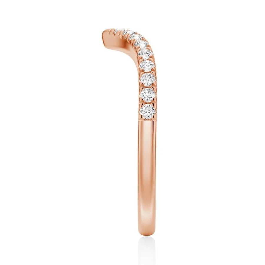Vertical end view showing French pavé setting profile and 2mm band width in rose gold color